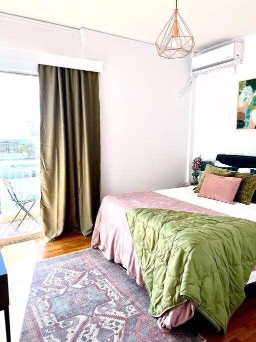 Seaview Penthouse On The Square Daire Aigio Dış mekan fotoğraf